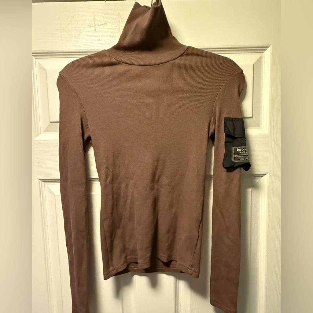 By O La La Polish Brand Turtleneck Size S By O La La Polish Brand Turtleneck Size S